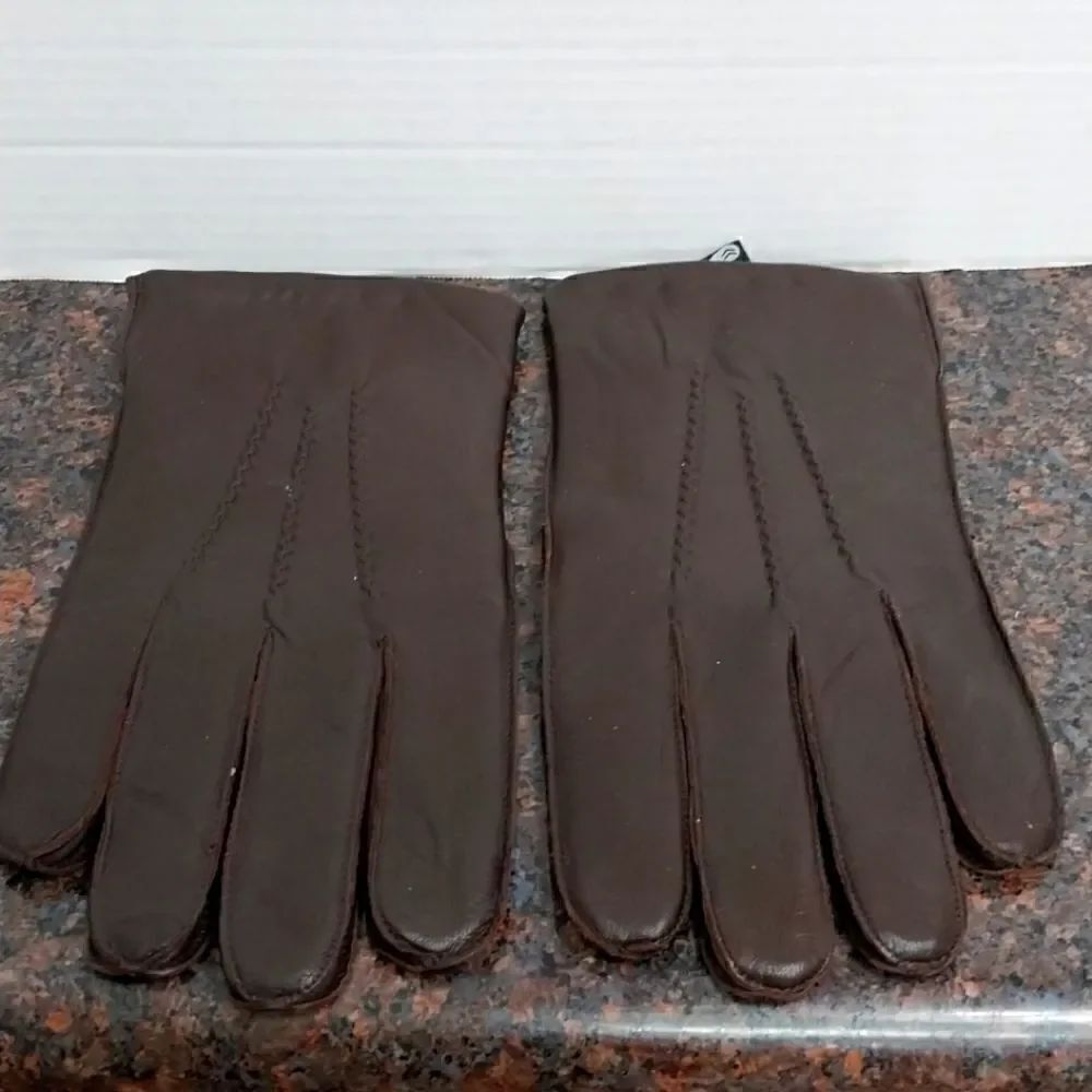Vegan Leather and Suade Gloves...Size XL